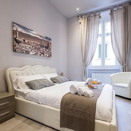 Silver Novella Luxury Apartment - Centro Storico Florence Extérieur photo